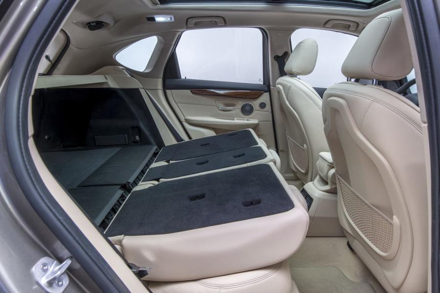  BMW 2-Series Active Tourer 2014 года  (фото 48 из 64)
